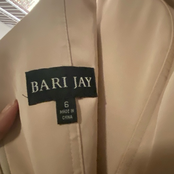 Gold sequined fit and flare dress.  Size 6 - Picture 4 of 8